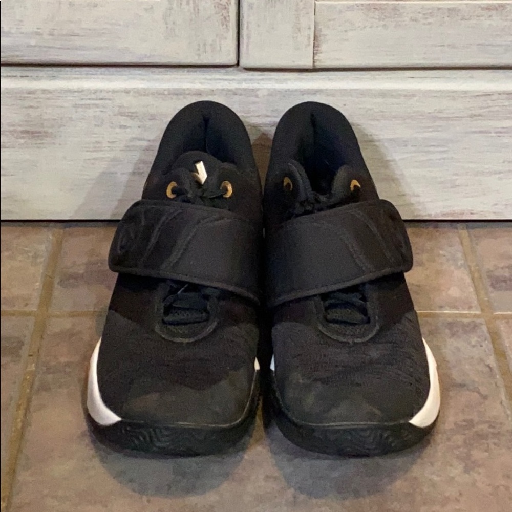 Nike Zoom KD Men’s Basketball Shoes - Picture 2 of 6